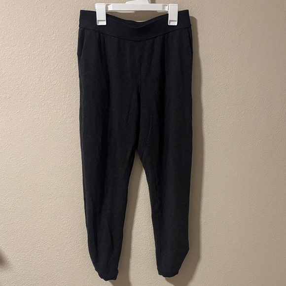 Lululemon Twisted & Tucked Pant - Picture 4 of 7